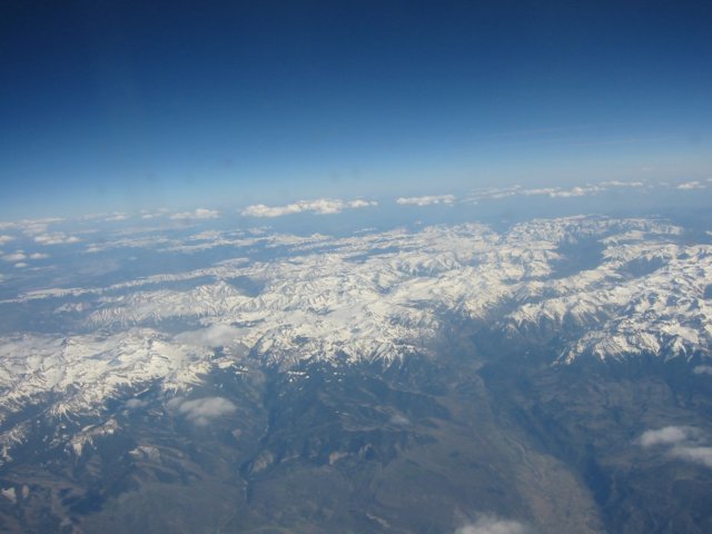 rockymountainswhileflyingtocalifornia.jpg